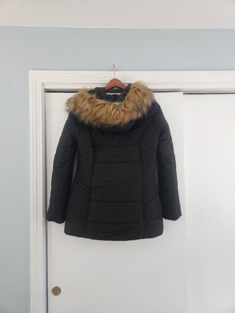 Maralyn & Me Black Faux-Fur Hooded Mid Length Puffer Large Coat - Picture 4 of 11